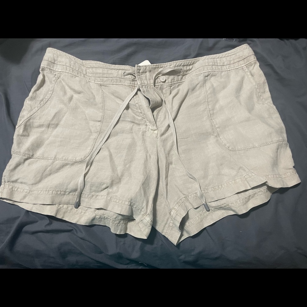 New womens Tommy Bahama linen shorts